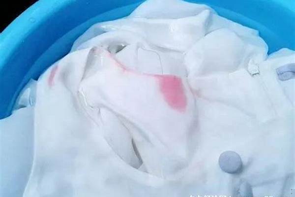 衣服染色怎么洗掉妙招